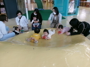 「子育てサロン」5月の様子・6月の予定