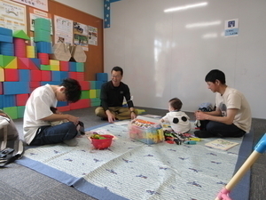 「子育てサロン」5月の様子・6月の予定